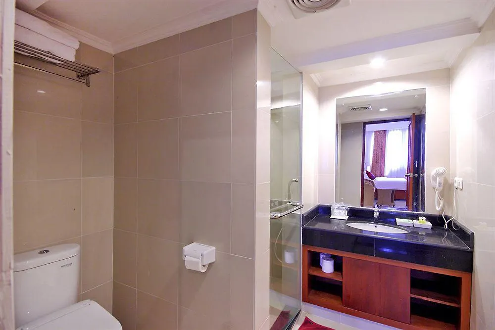 Restu Bali Hotel Legian  3*, Legian (Bali)